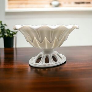 Fostoria 2693 Milk Glass Reticulated Foot Franklin Urn Candy Dish 8.5” (No Lid)